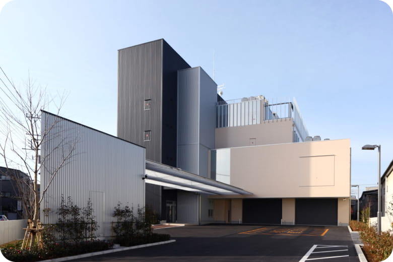 完成した戸田工場の外観